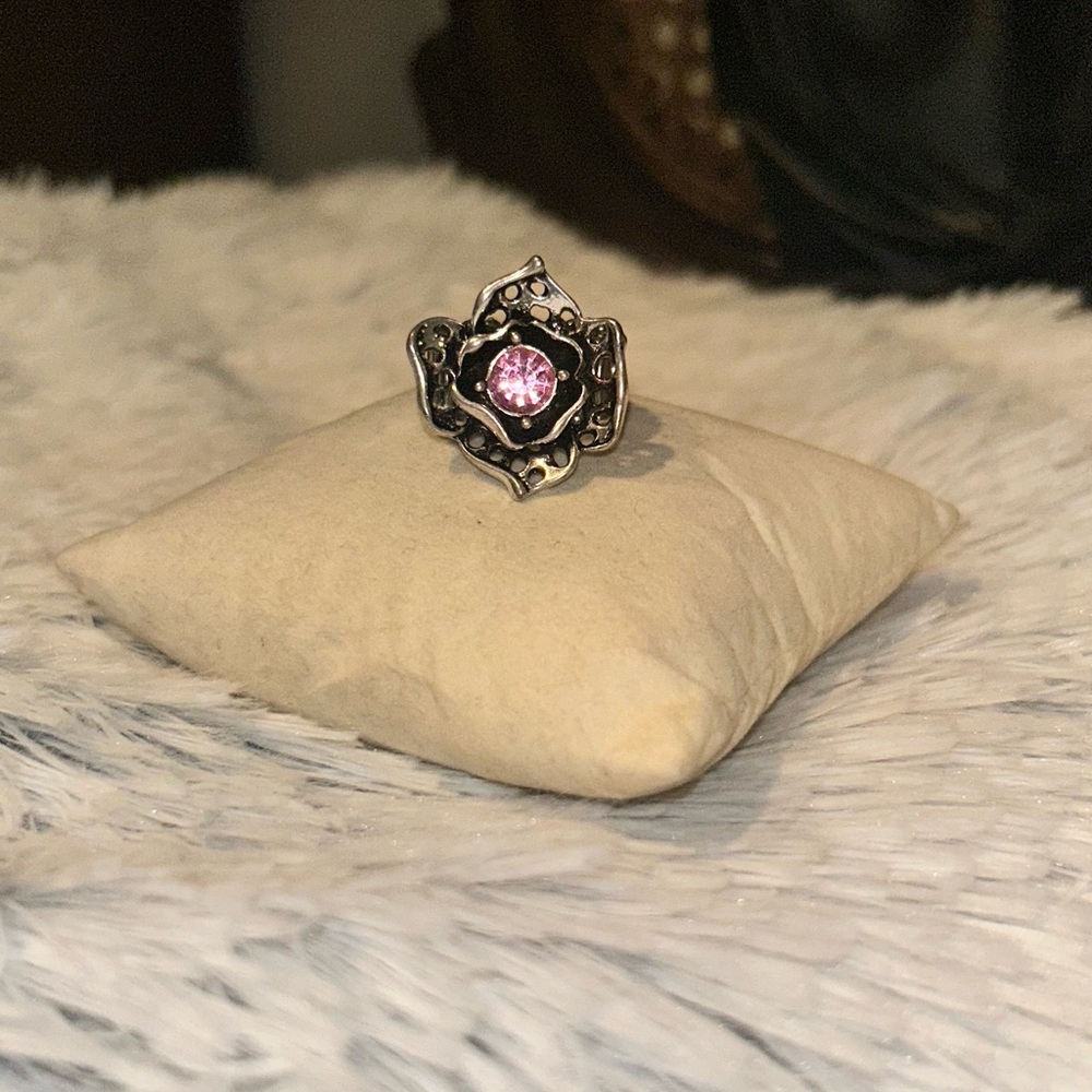 Stretchy Elegant Pink Stone Women's Ring